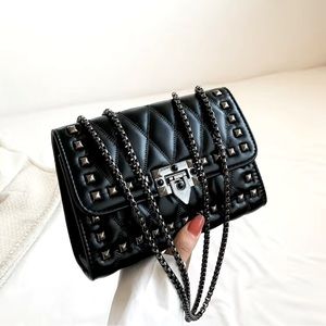 🖤Studded Fashion Purse🖤